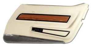 Door Panel. White Deluxe With Smoke Carpet And Teak Insert RH 76